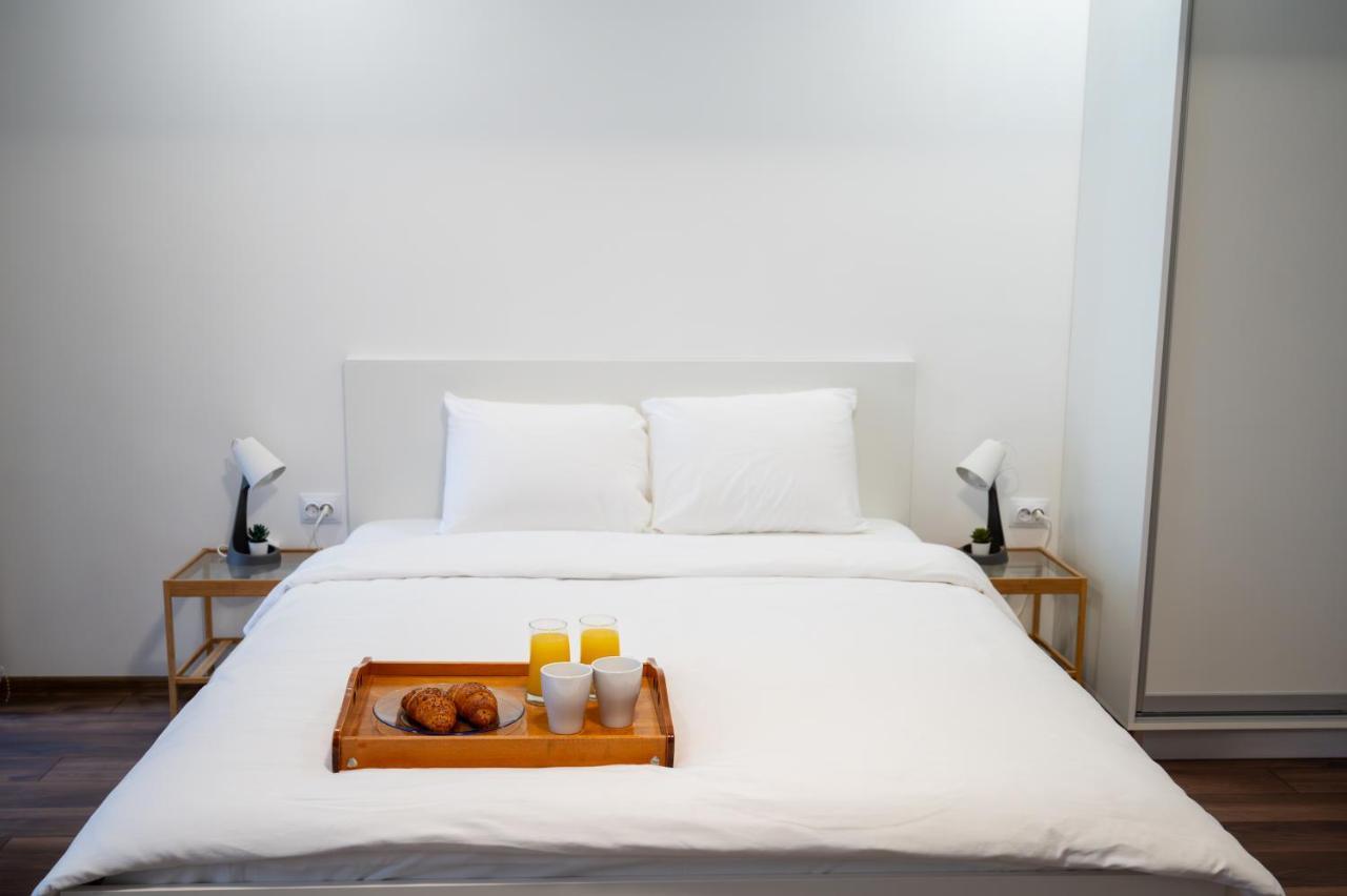 Bright Studio In The City Center Sofia Luaran gambar