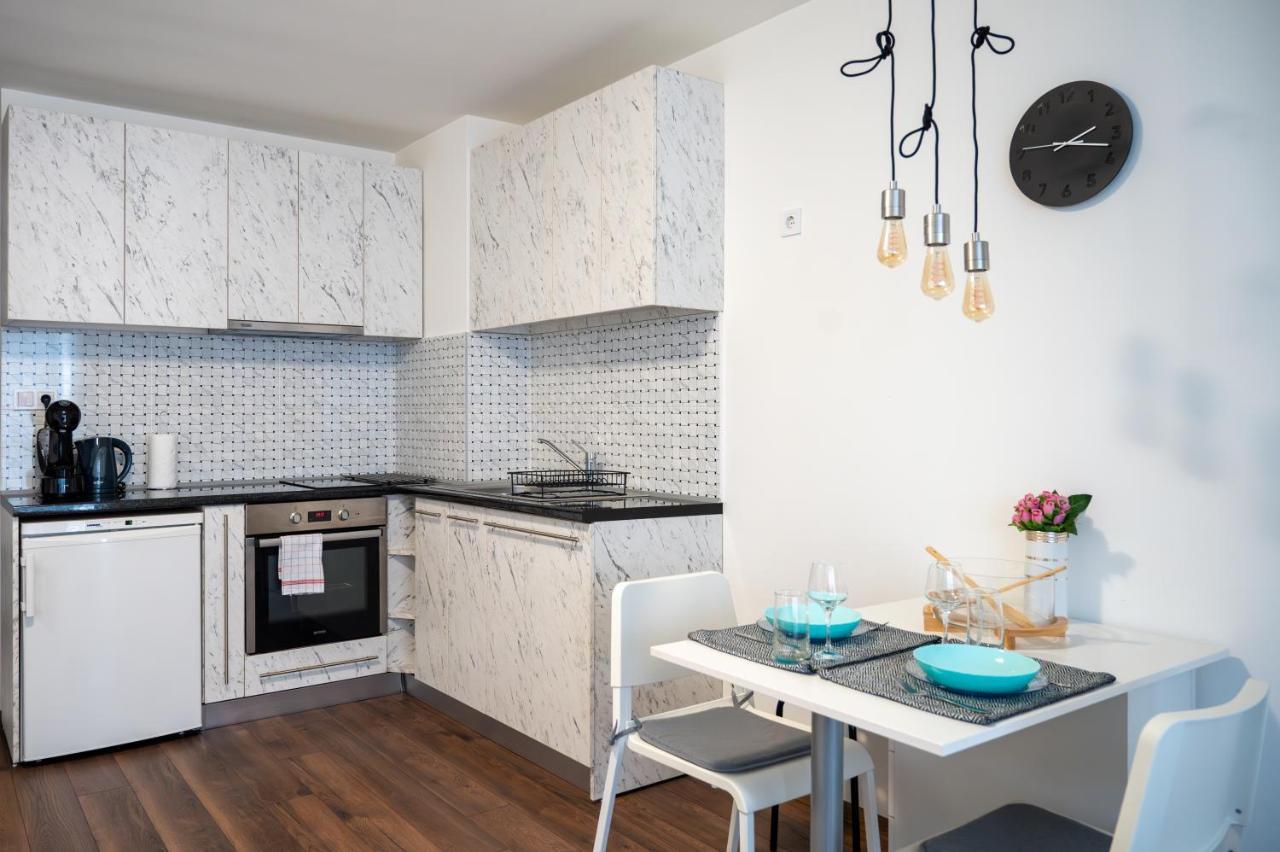 Bright Studio In The City Center Sofia Luaran gambar