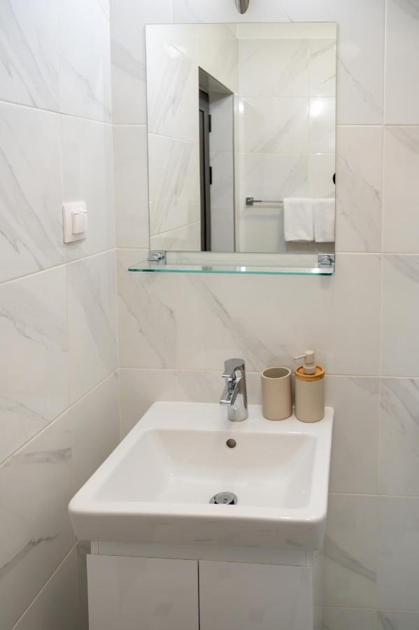 Bright Studio In The City Center Sofia Luaran gambar